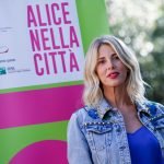 Alessia Marcuzzi, gaffe con filtro Instagram: l’epic fail della conduttrice è esilarante