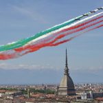 Le frecce tricolore sorvolano Torino
