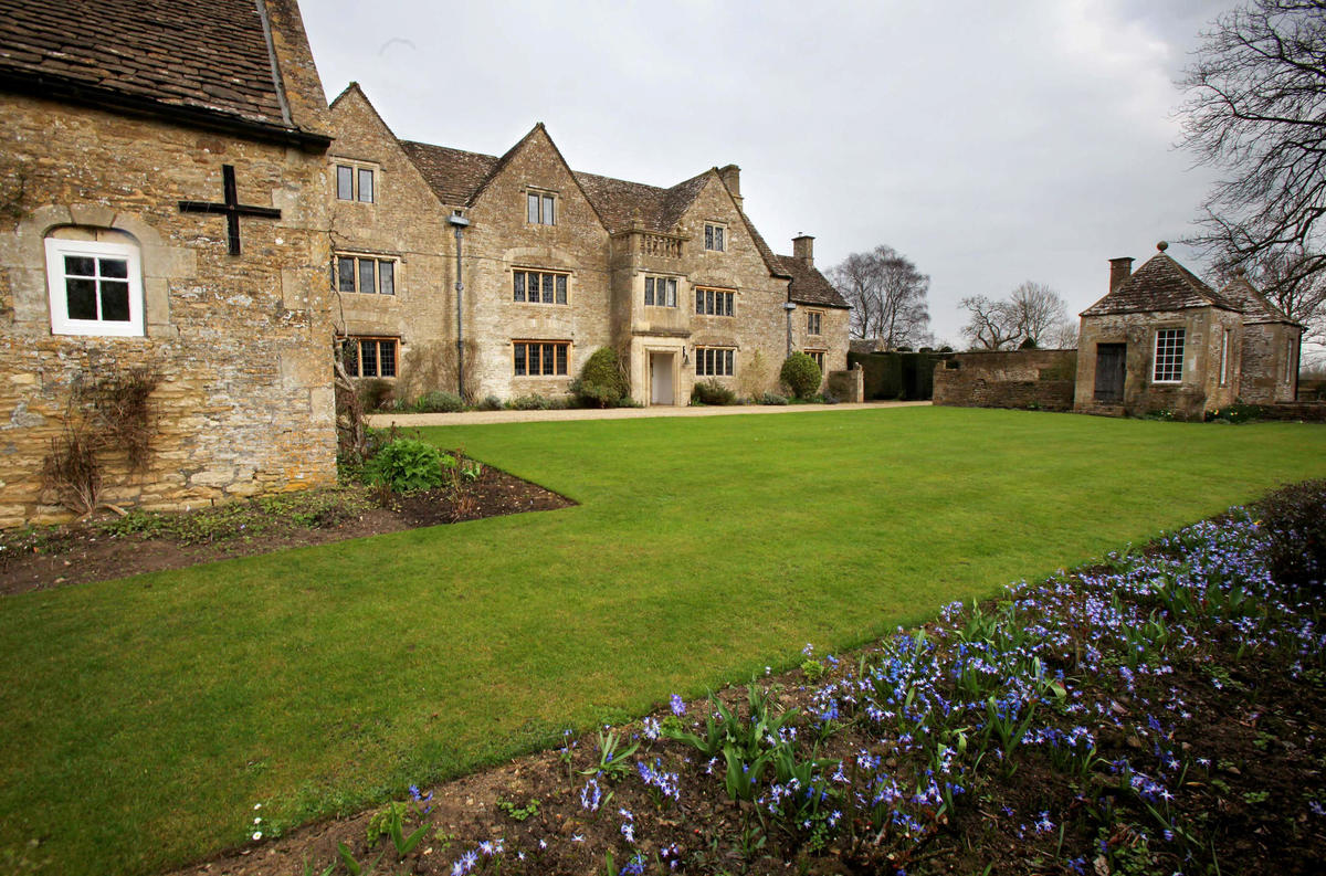 In vendita la casa dello scandalo: Bolehyde Manor