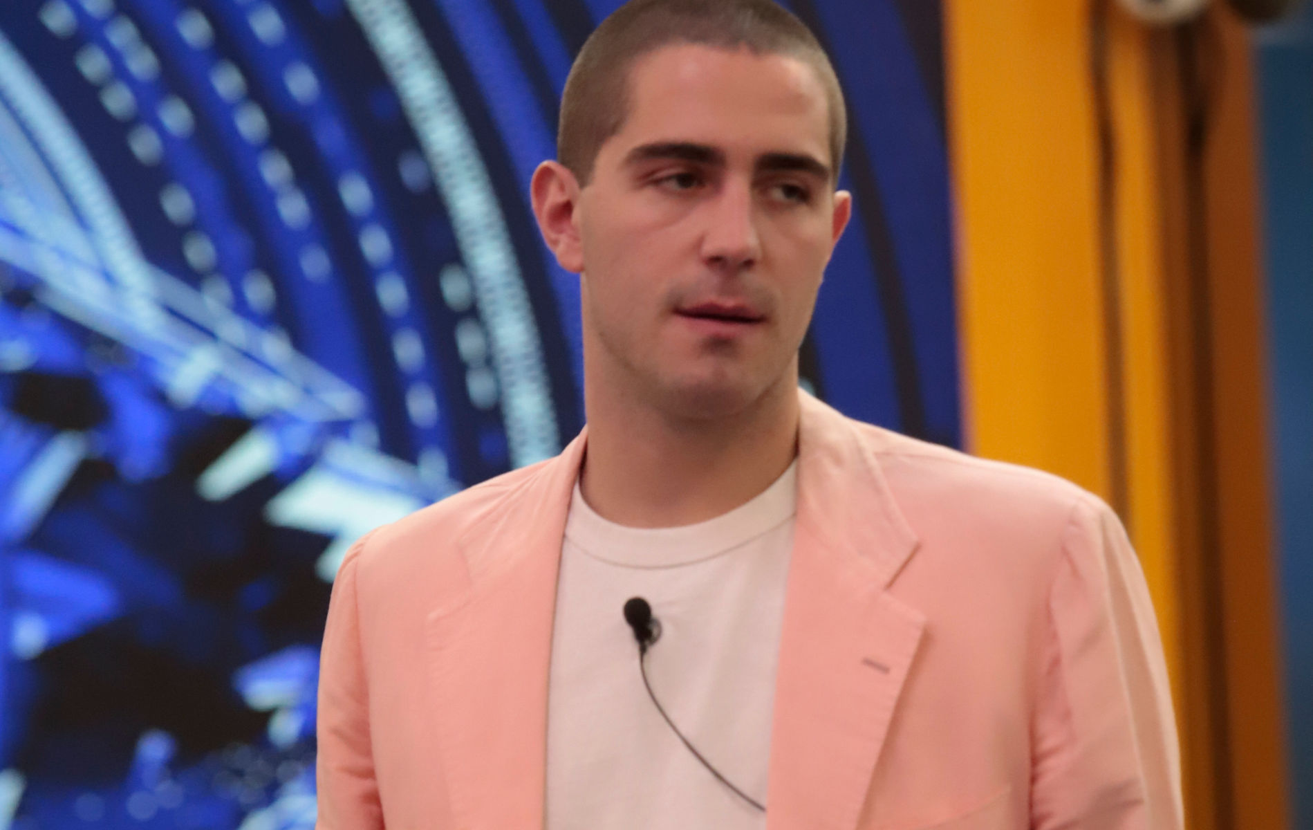 GF VIP, gli autori cercano di placare Tommaso Zorzi: è successo di GF VIP, gli autori cercano di placare Tommaso Zorzi: è successo di