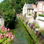 Il paese delle rose in Francia, cosa vedere oltre ai fiori
