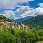 Trentino Alto Adige, il lago dal color turchese non solo bello da guadare