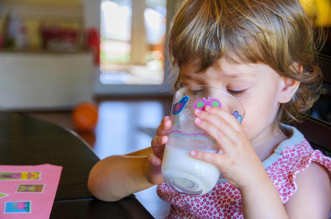 È vero che il latte fa venire i tumori? Ecco cosa ha dichiarato la fondazione Veronesi