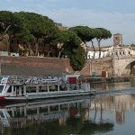 Domenica 22 maggio, h 10:30  Visita guidata in Battello sul Tevere. Storia di Roma attraverso il suo “fiume”