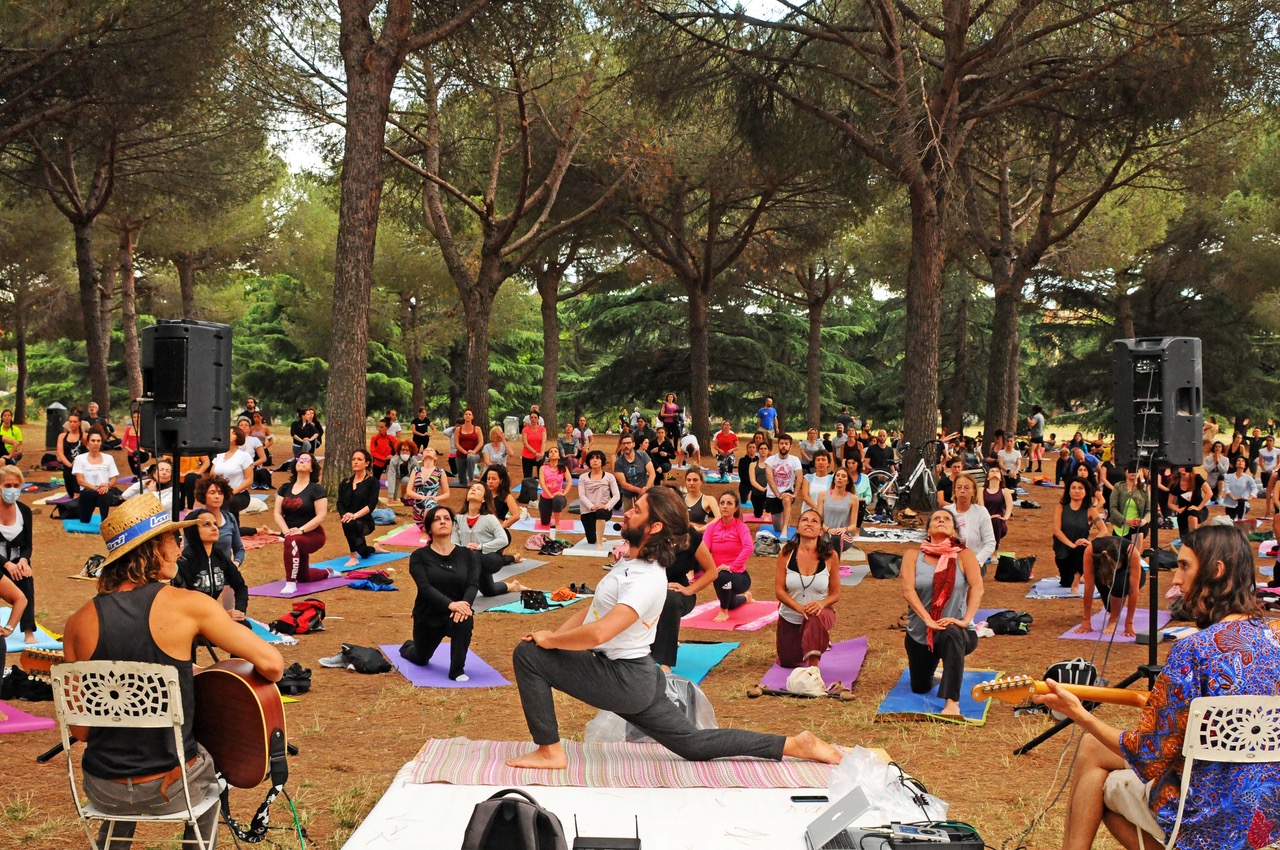 Yoga gratuito a Villa Pamphili