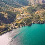 Abruzzo, i misteri del lago di Scanno