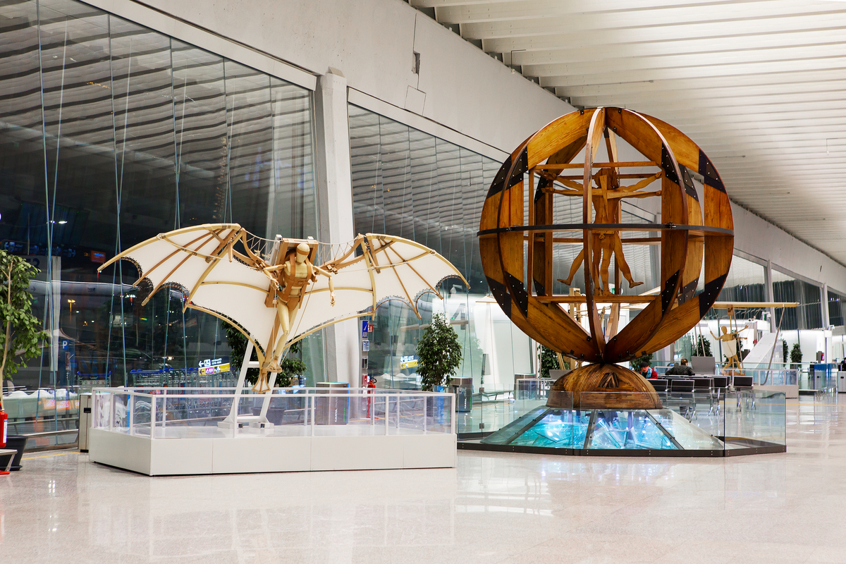 Aeroporto di Fiumicino Leonardo da Vinci sculture